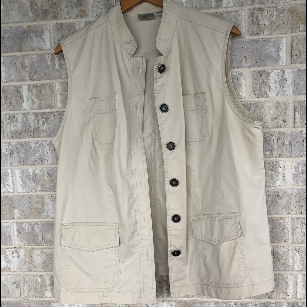 GUC. Like new Chico’s khaki vest size 3